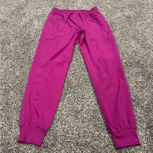 Ava Therese pink cheetah size small scrub joggers